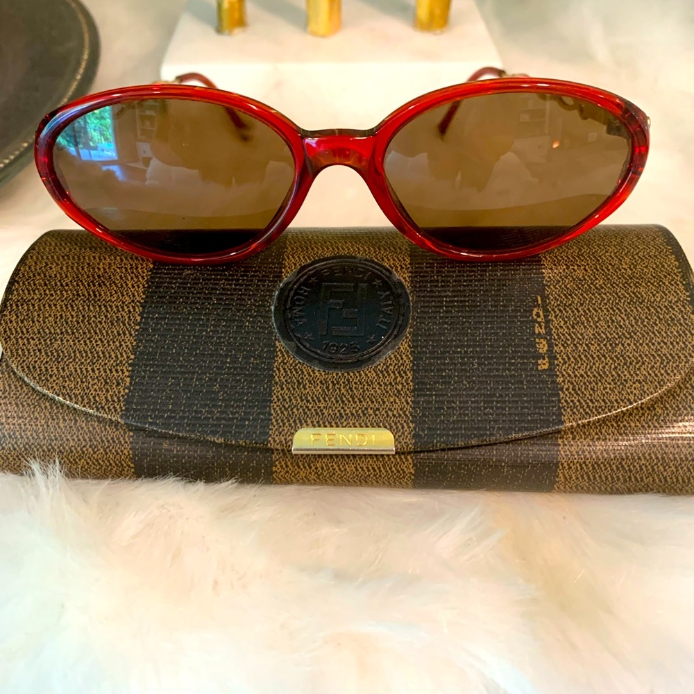 Authentic Fendi Sunglasses with case. Red/gold.